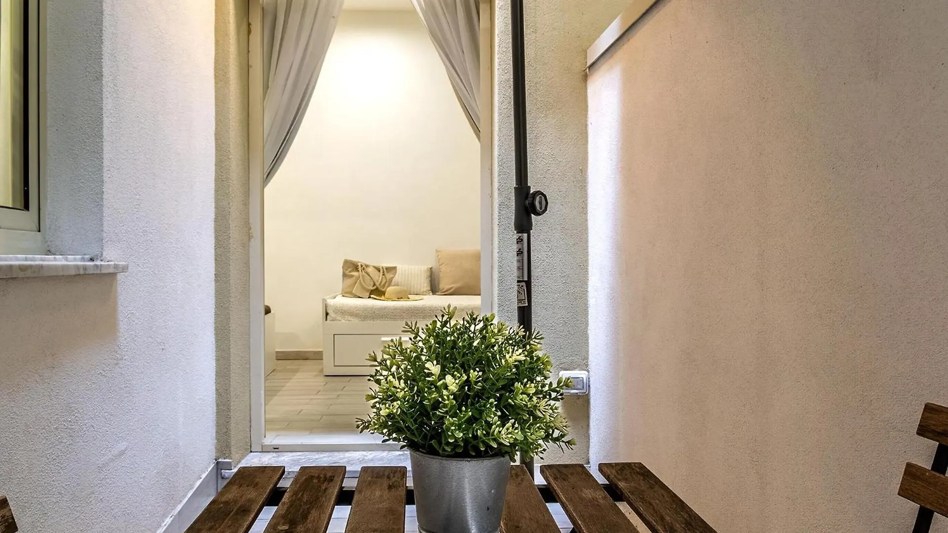 Casa Le Sorelle Viola Giardini-Naxos